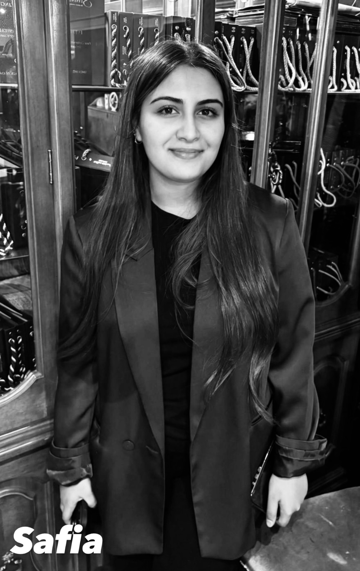 Safia, customer service team member at IK Collection