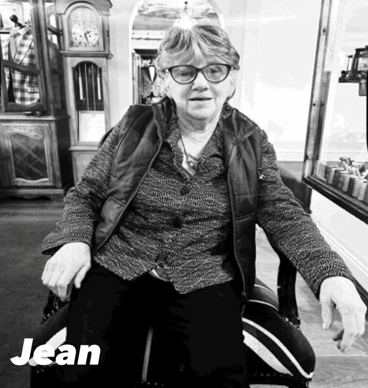 Jean, accountant at IK Collection